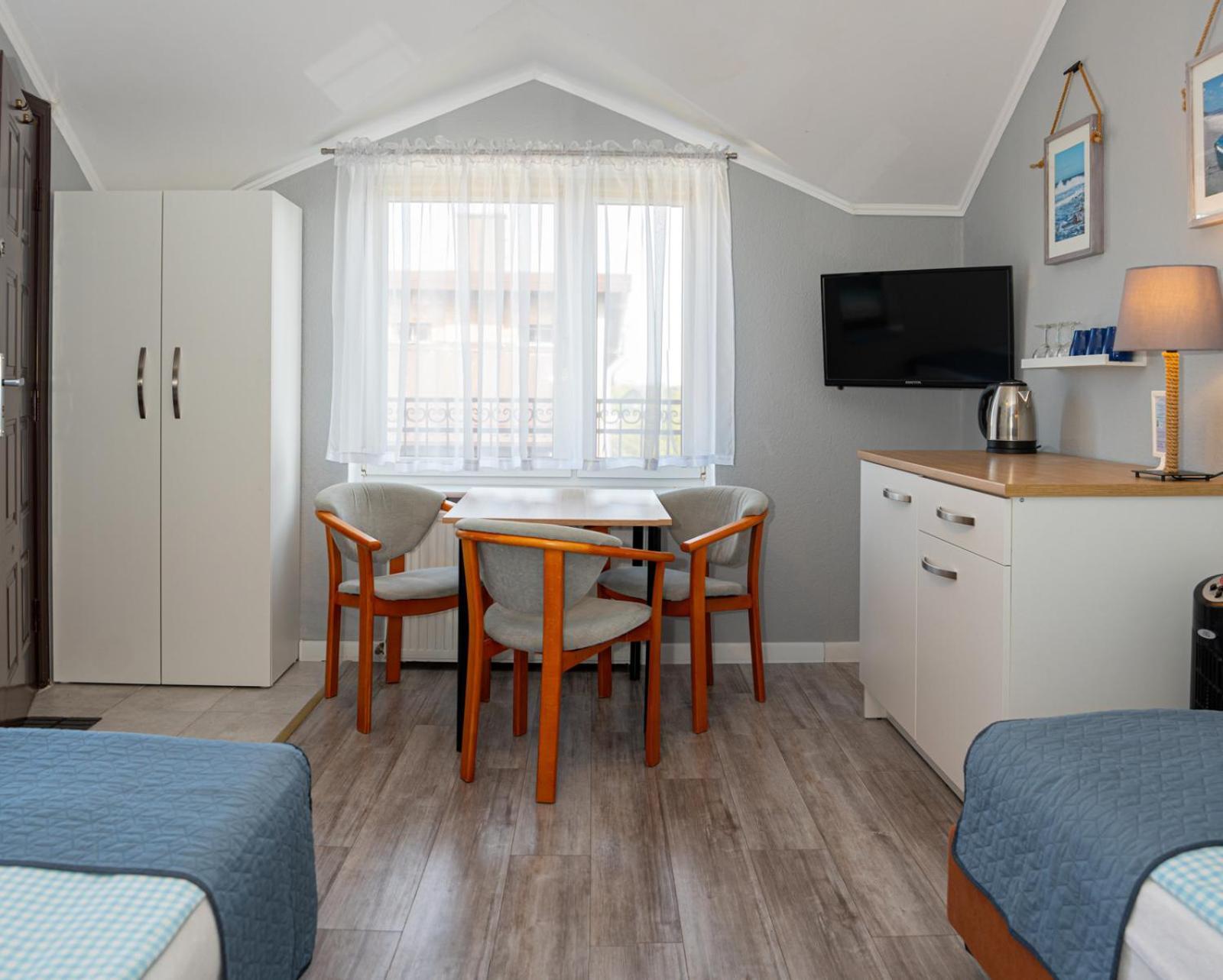 Cetniewo Pokoje I Apartamenty Wladyslawowo Ngoại thất bức ảnh