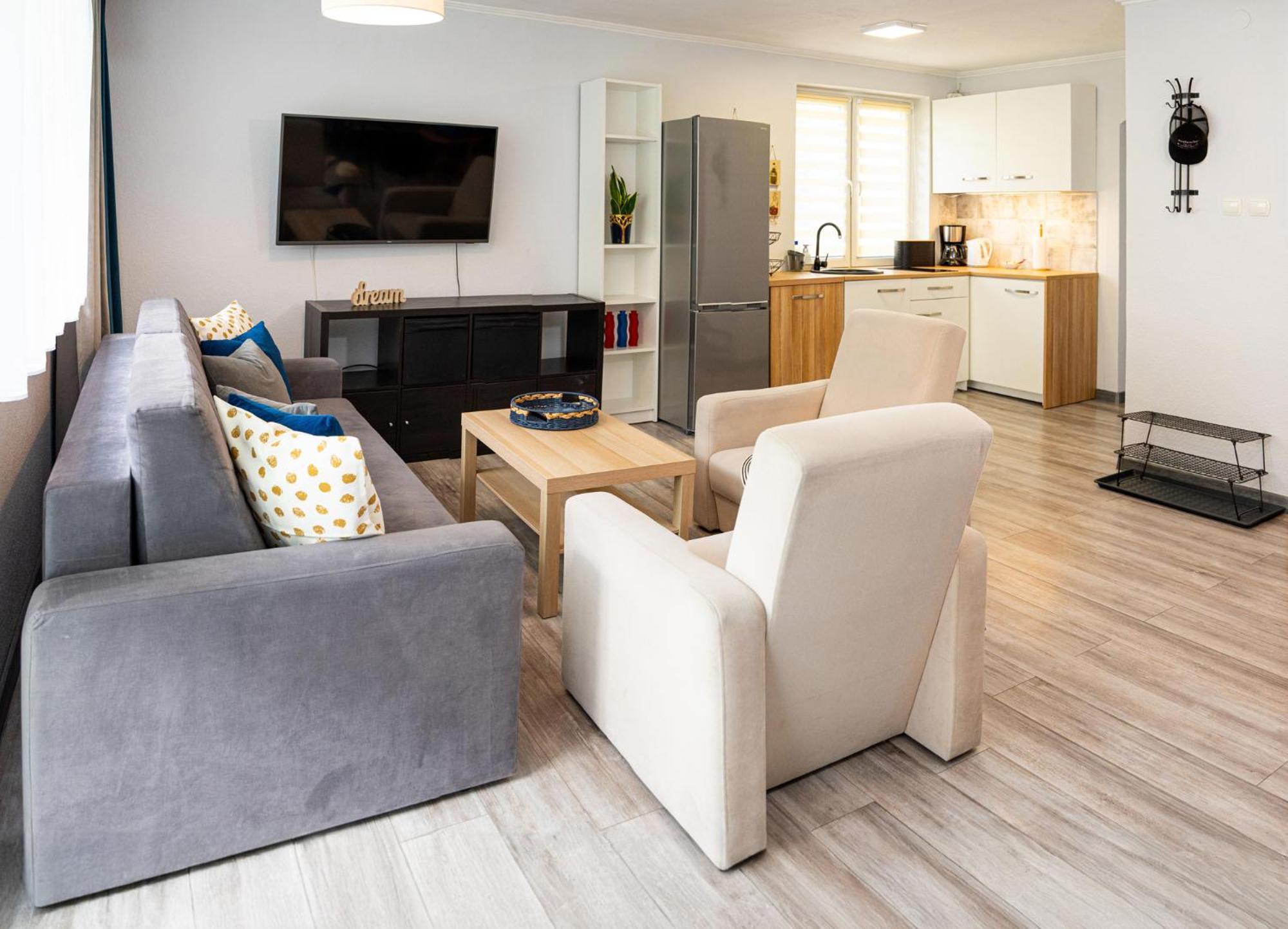 Cetniewo Pokoje I Apartamenty Wladyslawowo Ngoại thất bức ảnh