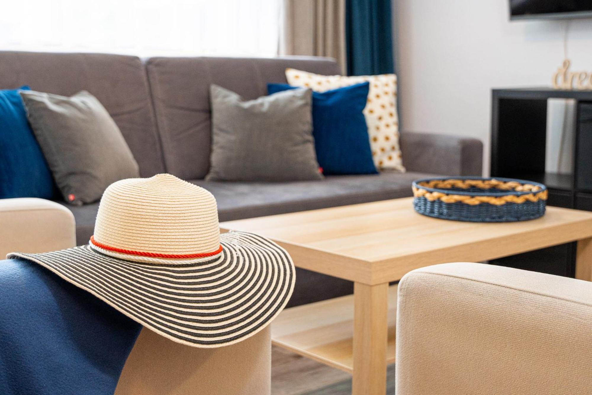 Cetniewo Pokoje I Apartamenty Wladyslawowo Ngoại thất bức ảnh