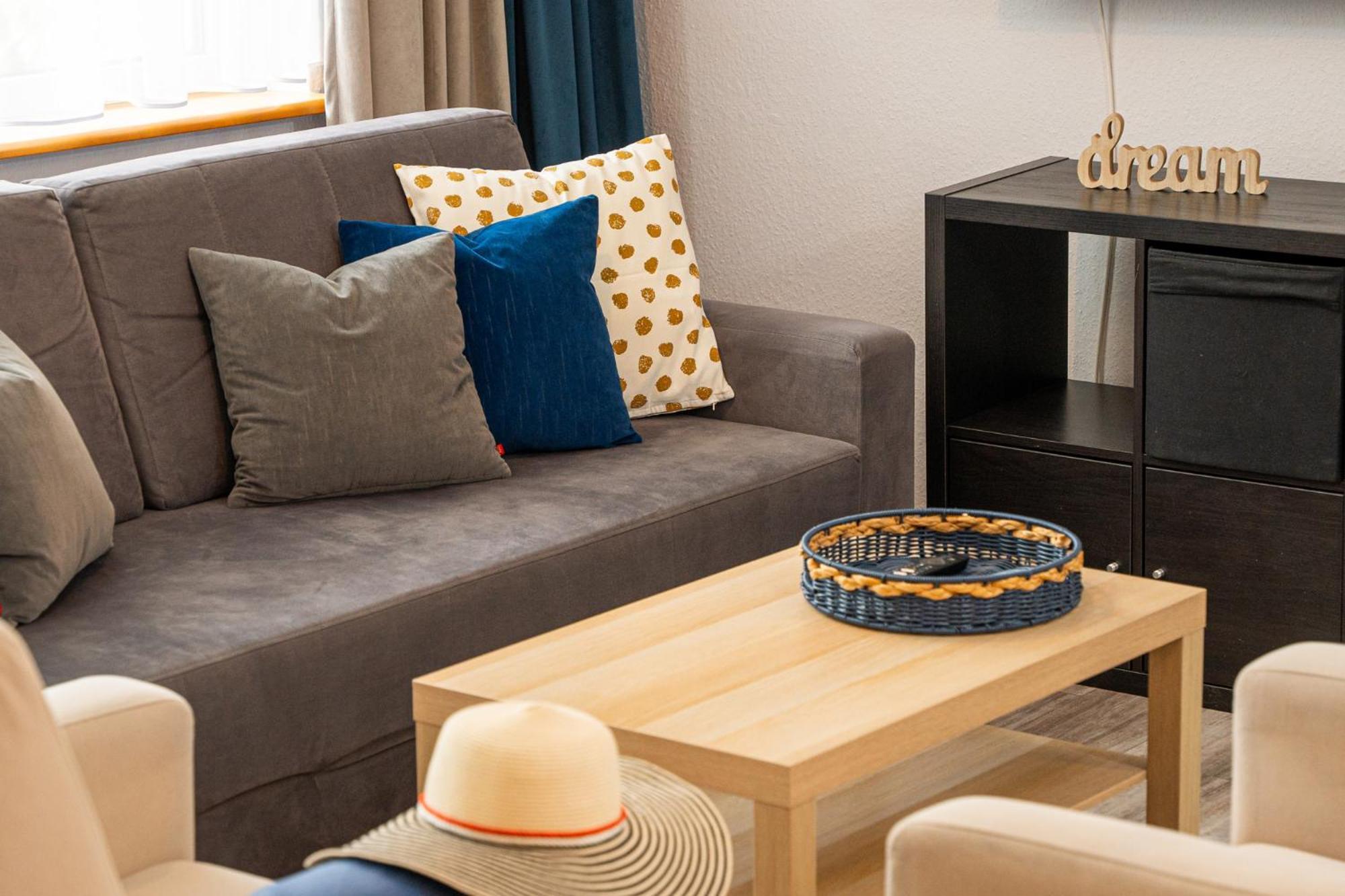 Cetniewo Pokoje I Apartamenty Wladyslawowo Ngoại thất bức ảnh